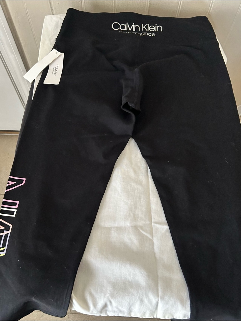 NWT Calvin Klein Performance Pride Rainbow Logo Cropped Leggings/Large - Picture 2 of 4